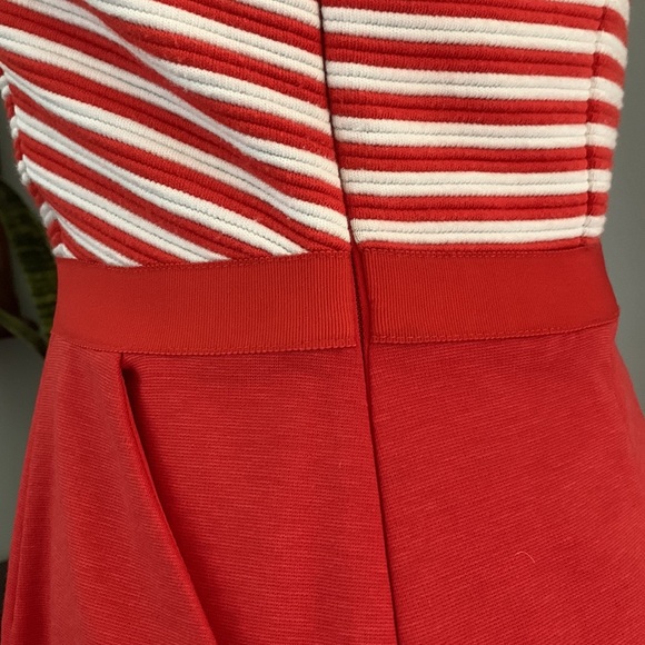 Boden Ponte Dress - Picture 4 of 6